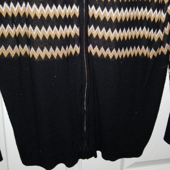 Sweater - Picture 3 of 4